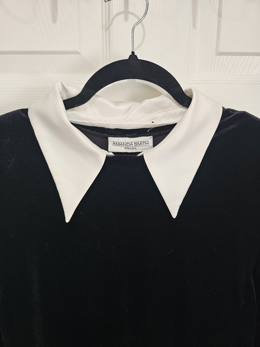 Amanda Smith Black Velvet Long-Sleeve Dress with White Collar - Picture 7 of 12